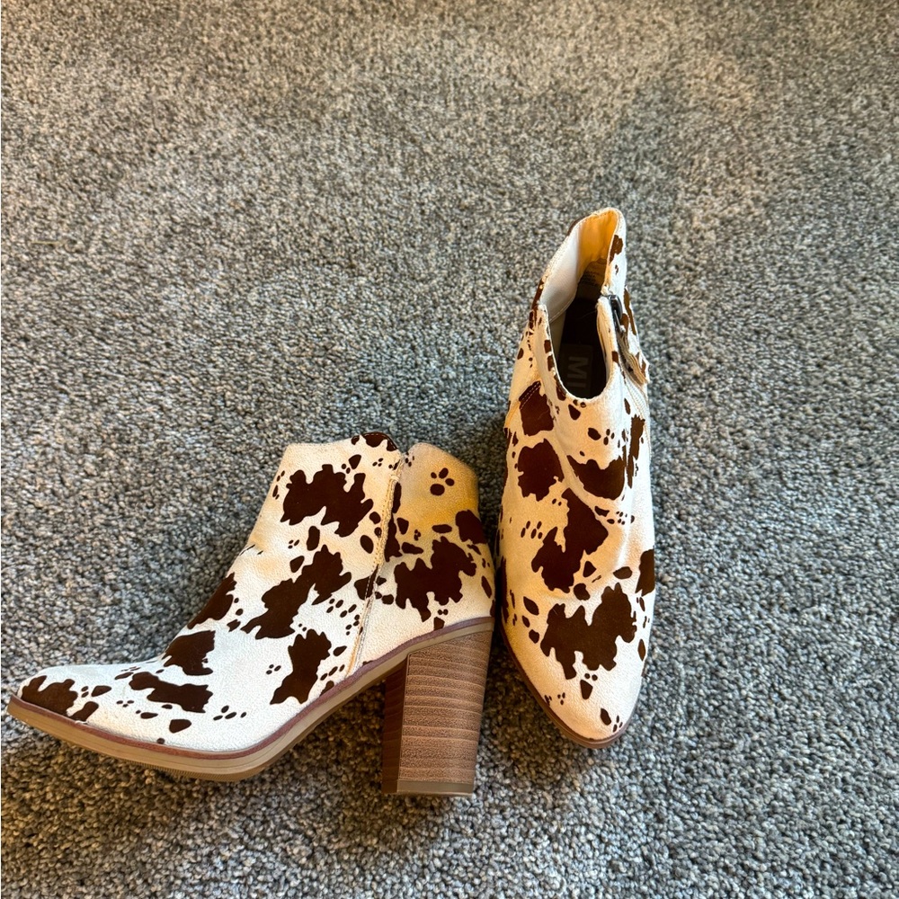 MIA White and Brown Ankle Booties with Western Flair